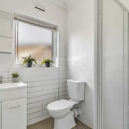 Comfy One-Bedroom Unit Between City And Airport Melbourne Exterior photo
